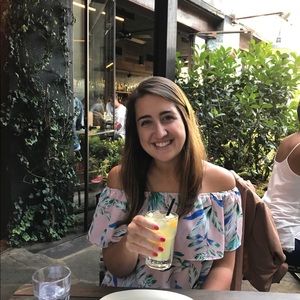 Meet your Posher, Emily